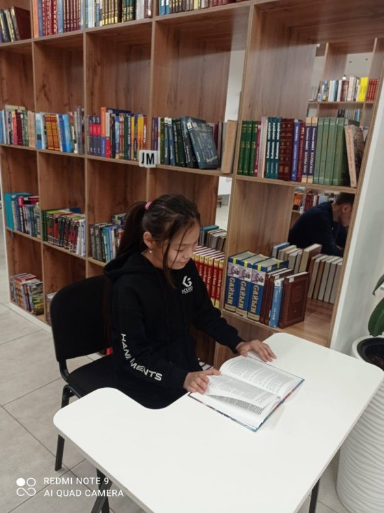 КІТАППЕН ӨТКЕН КӨКТЕМГІ ДЕМАЛЫС – ПАЙДАЛЫ ӘРІ ҚЫЗЫҚТЫ